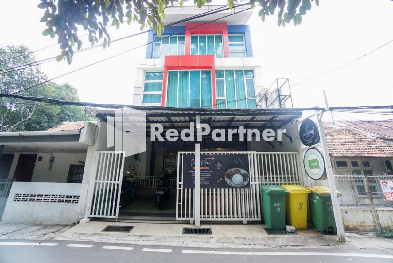 Eascot Hotel Mitra Reddoorz Jakarta Exterior photo